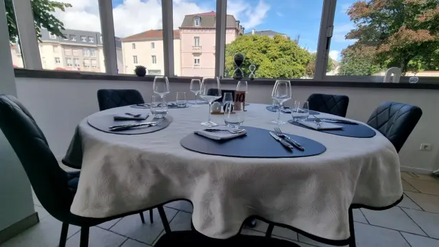 Table Restaurant Aupassione Vittel Vosges